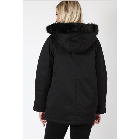 Zenana Outfitters OVER SIZE BLACK HOODED JACKET - Picture 4 of 8